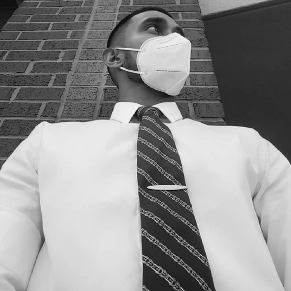 Meet your Posher, Esdras - Picture 2 of 7